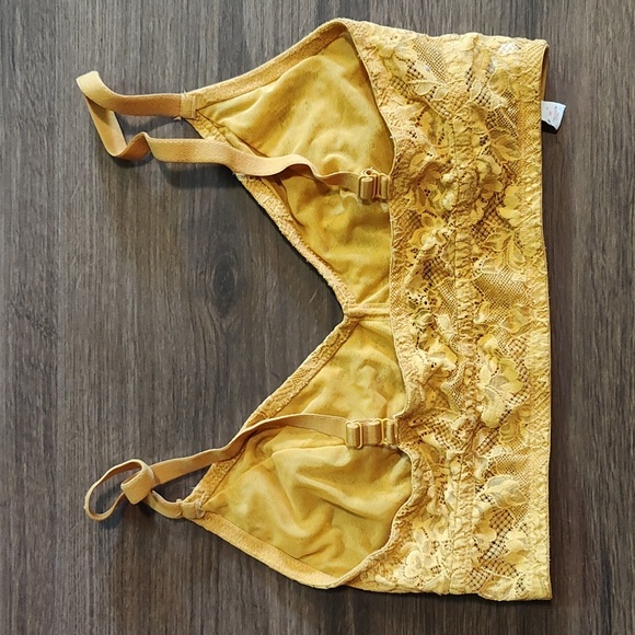 Colsie Bralette - Picture 2 of 2